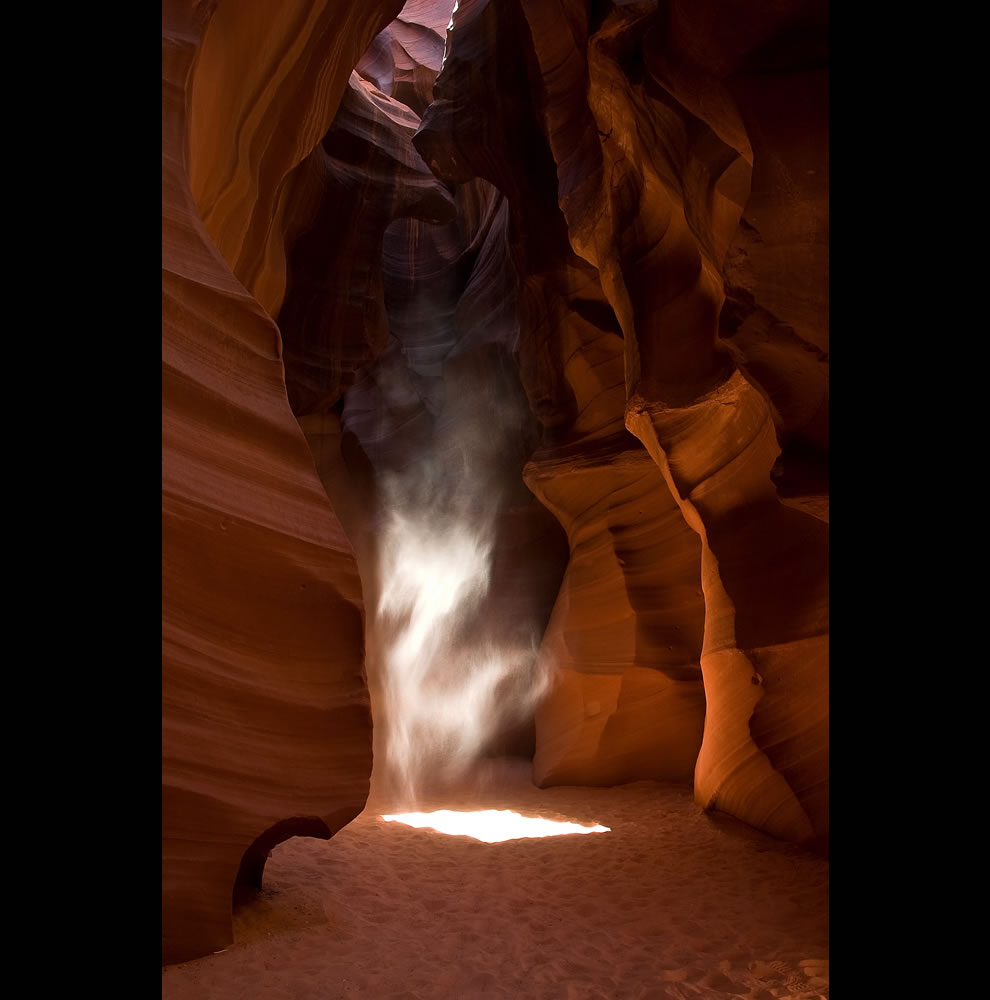 Dust-Creature-at-Antelope-Canyon