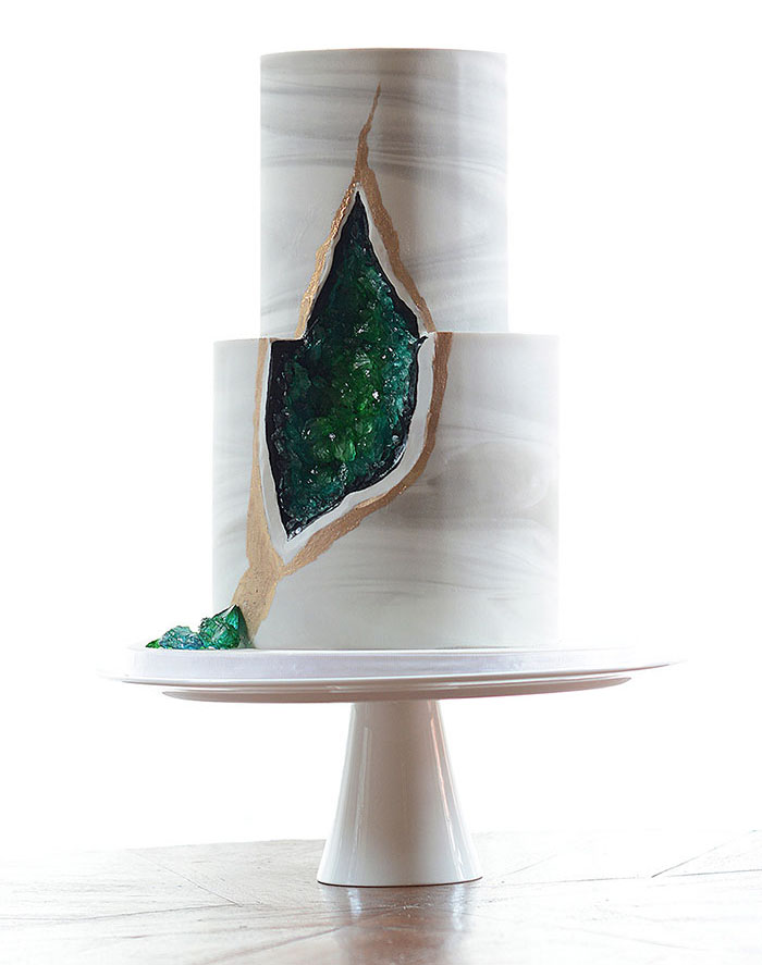 amethyst-geode-wedding-cake-trend-47