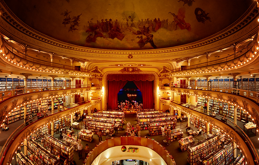 A világ egyik legcsodálatosabb könyvesboltja lett a százéves színházból