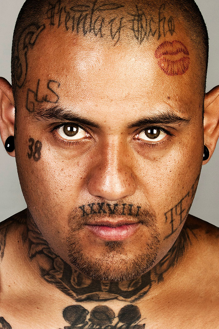 ex-gang-members-tattoos-removed-skin-deep-steven-burton-11