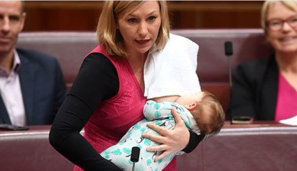 Beszéde közben szoptatott a politikus anyuka a parlamentben