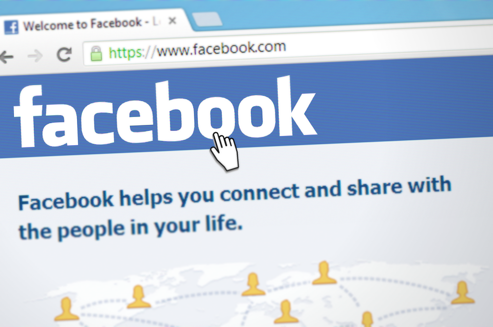 Zseniális funkcióval újít a Facebook, te is imádni fogod