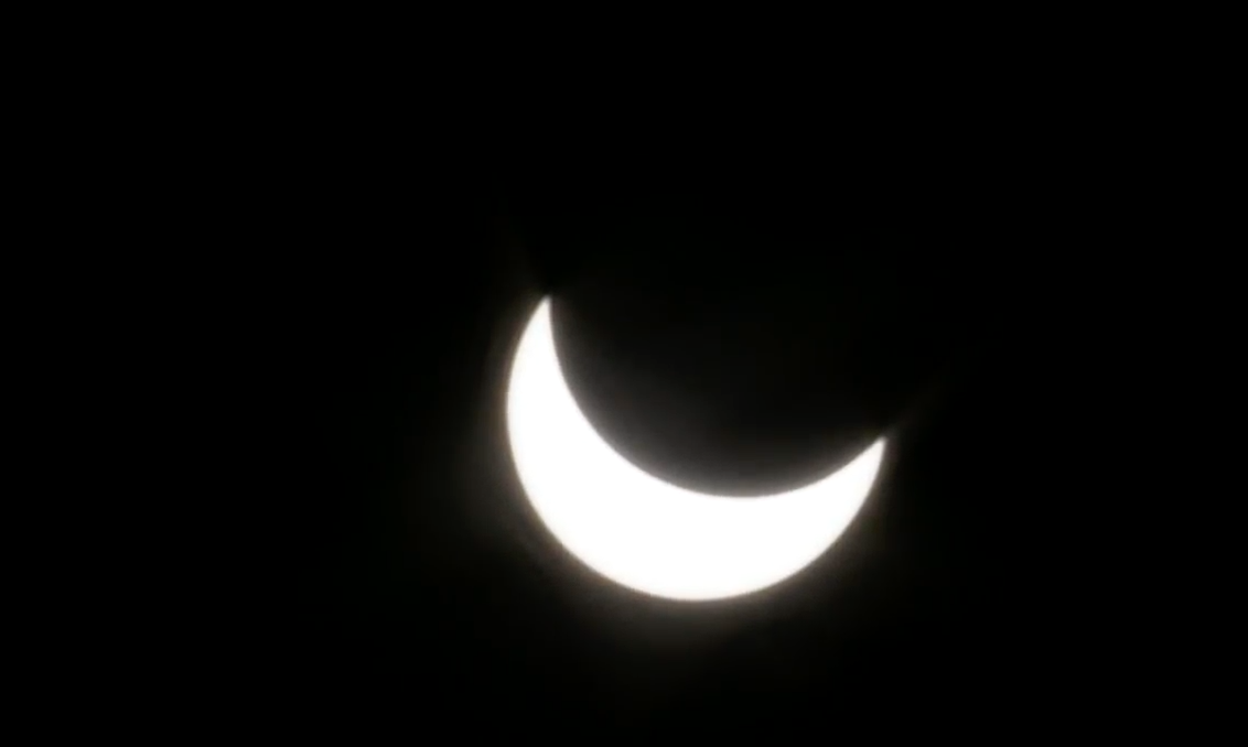 Itt nézheted élőben a napfogyatkozást – videó
