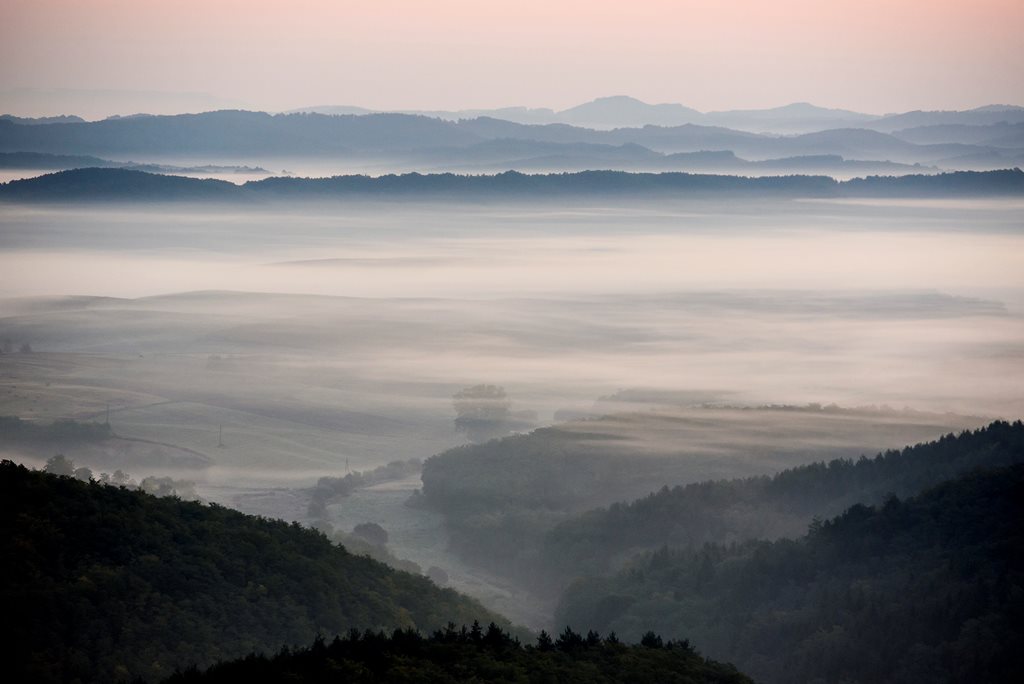 Talaj menti köd Nógrád megyében (MTI Fotó: Komka Péter)