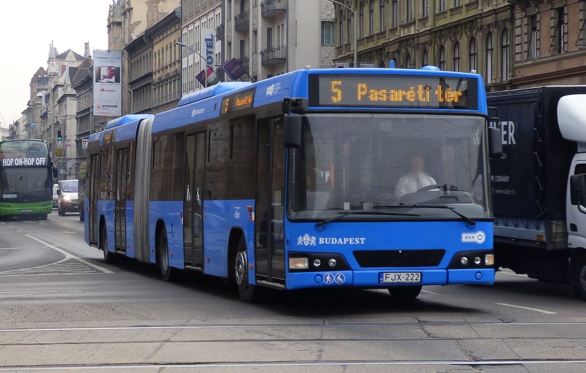 5-ös busz (fotó: Wikipedia.org)
