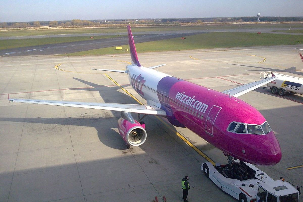 Fontos járatokat töröl a WizzAir, Budapest is érintett