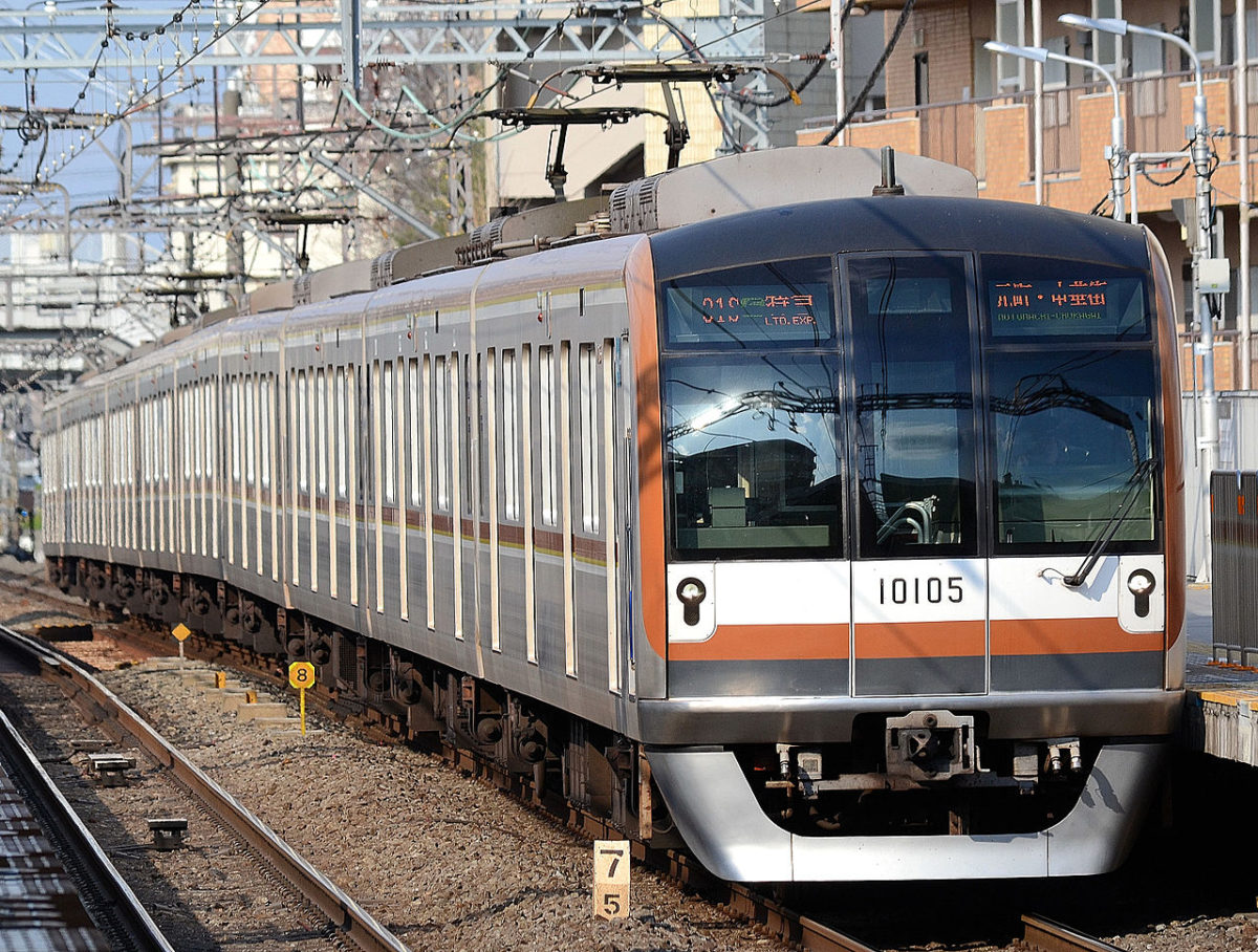A Yurakucho metróvonal egyik szerelvénye (fotó: Wikipedia)