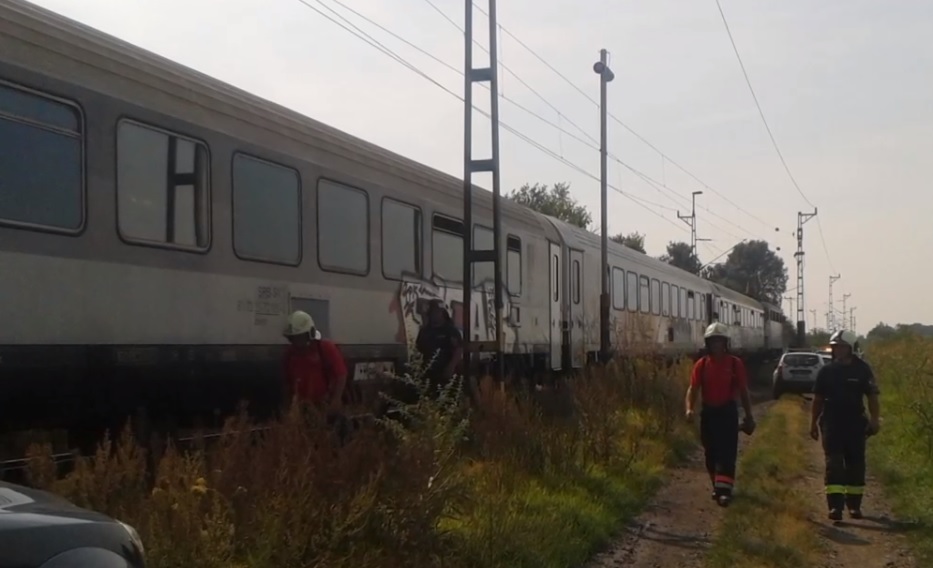 Szembe ment egymással két vonat Dömsödnél, eltitkolta a MÁV – videó